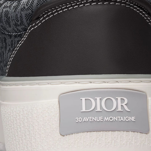 CHRISTIAN DIOR