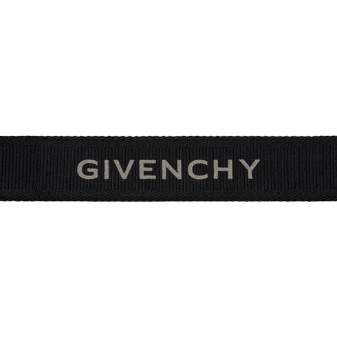 GIVENCHY